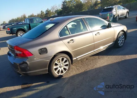 2010 Volvo S80 3.2 z USA, uszkodzony, nr VIN YV1960AS5A1115138